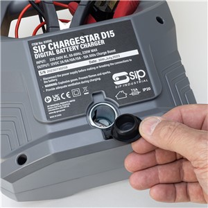 SIP CHARGESTAR D15 Digital Battery Charger